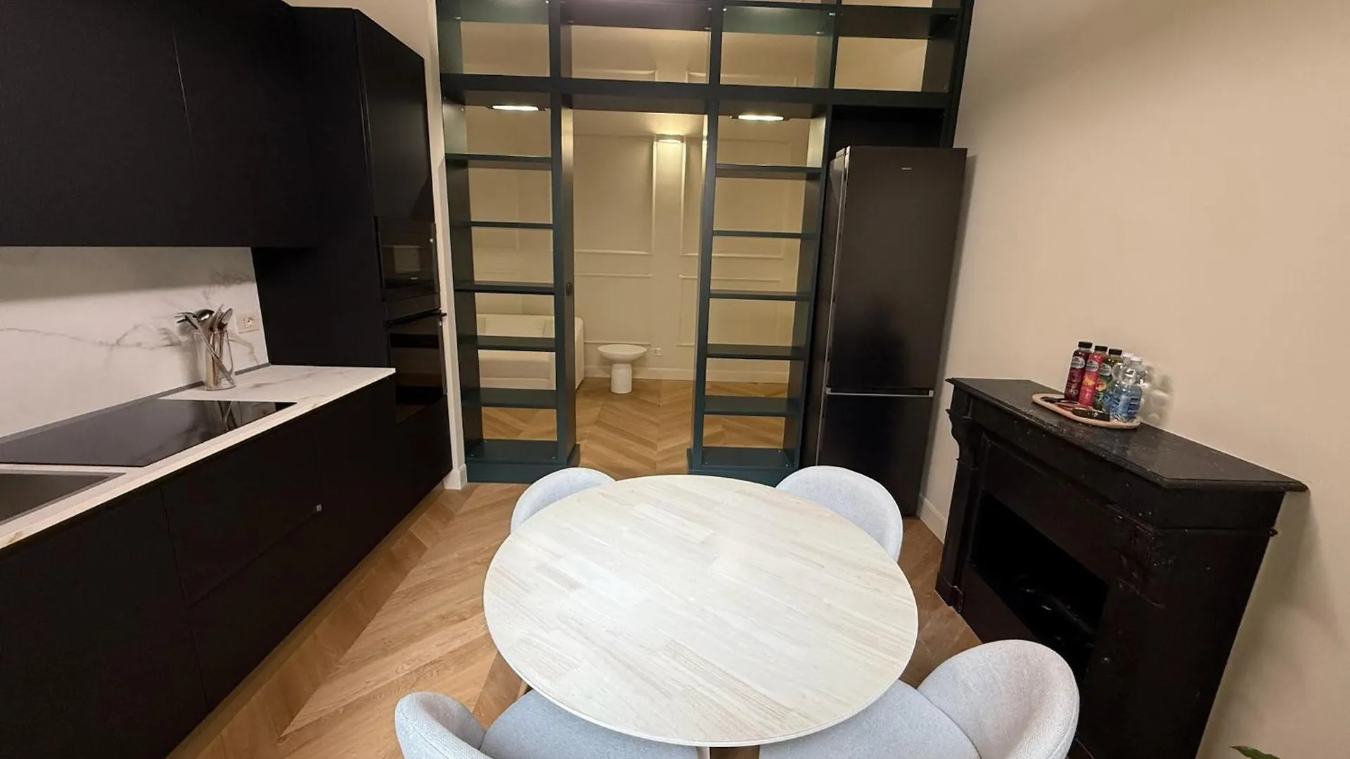 Lusso In Palazzo D'Epoca Apartment Milan