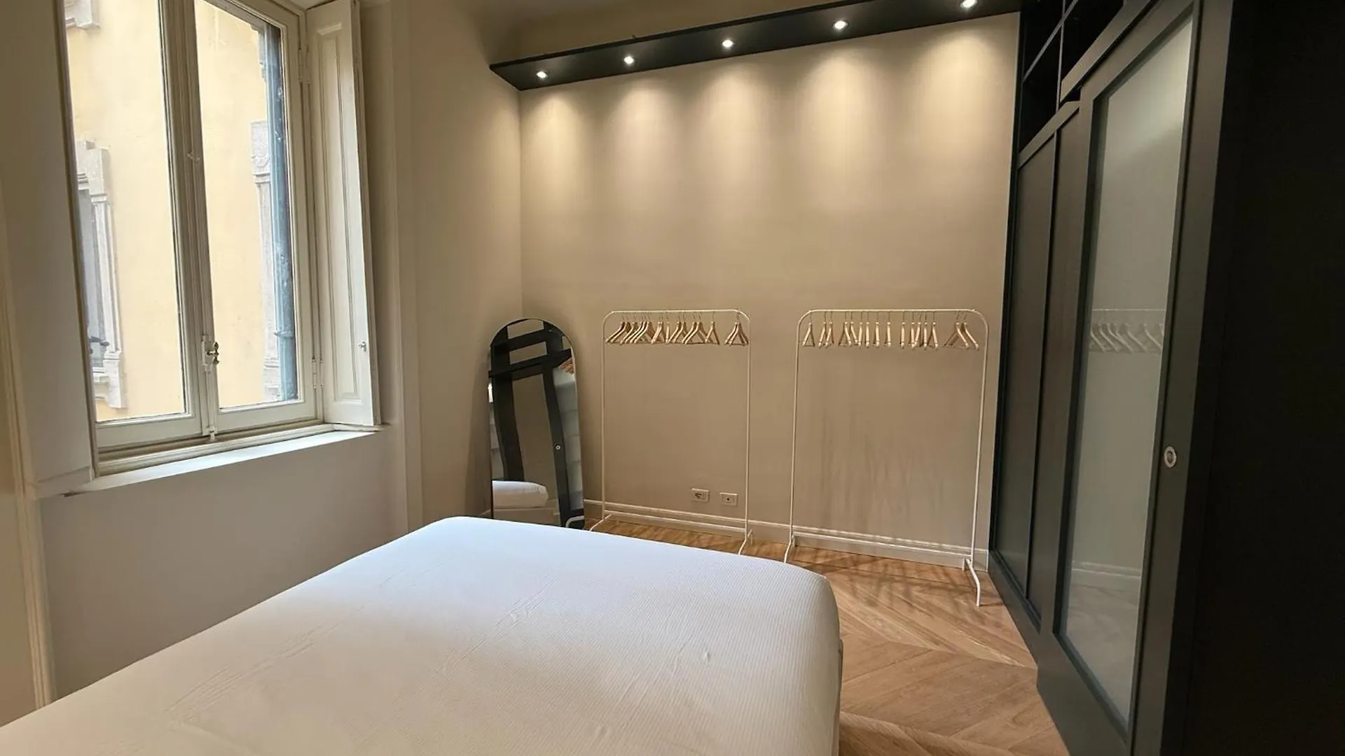 Lusso In Palazzo D'Epoca Apartment Milan